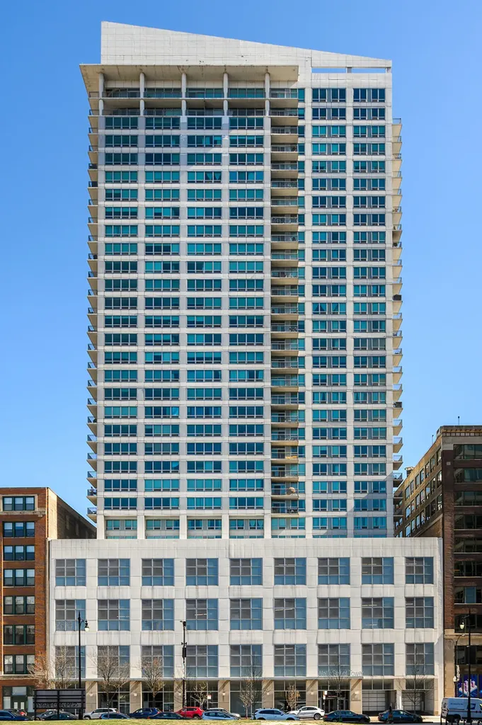 701 South Wells Street Chicago IL 60607