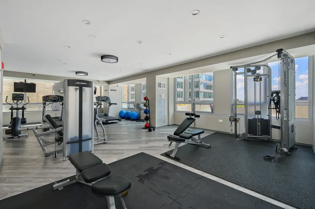 701 South Wells Street Chicago IL 60607