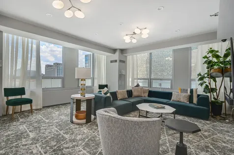 701 South Wells Street Chicago IL 60607