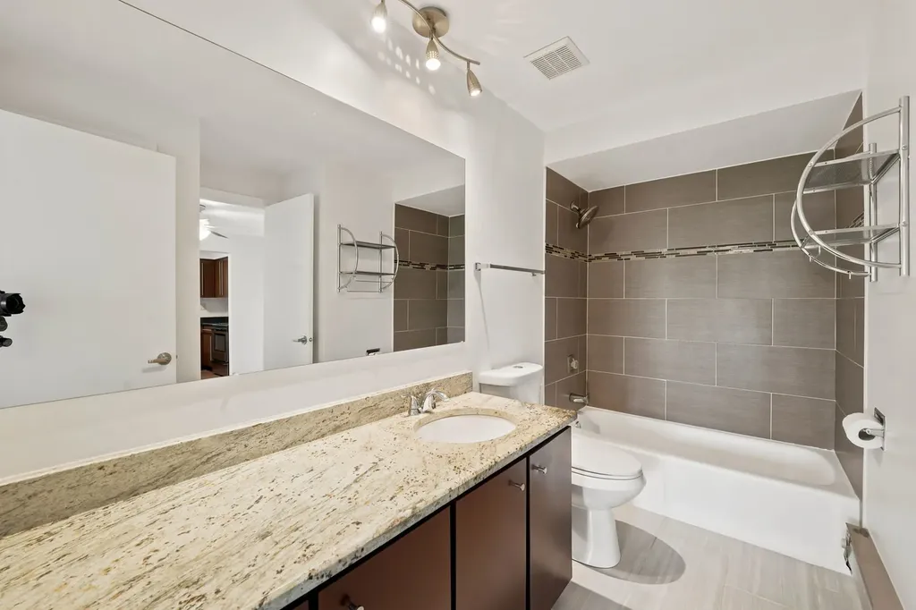 2320 North Nordica Avenue Chicago IL 60707