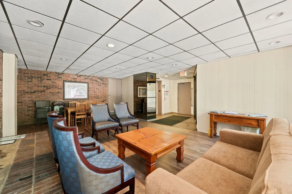 2320 North Nordica Avenue Chicago IL 60707