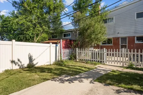 8713 North National Avenue Niles IL 60714