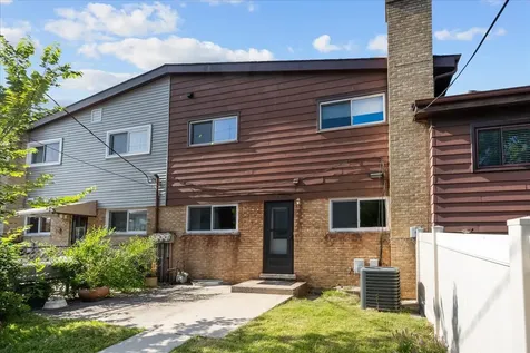 8713 North National Avenue Niles IL 60714