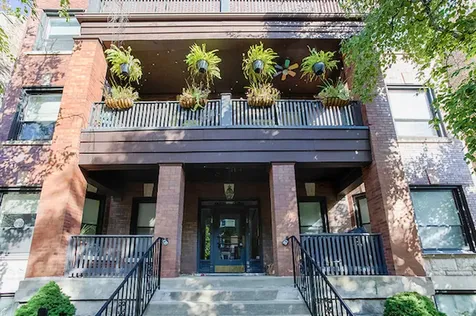 926 West Belle Plaine Avenue Chicago IL 60613