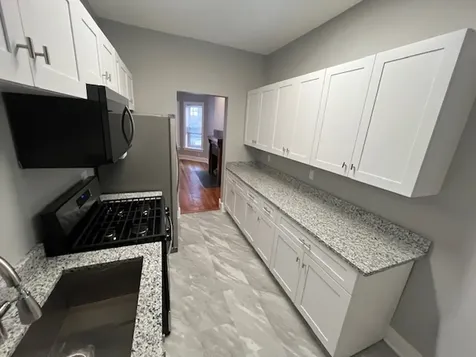 926 West Belle Plaine Avenue Chicago IL 60613