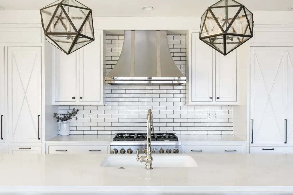 1625 North Burling Street Chicago IL 60614