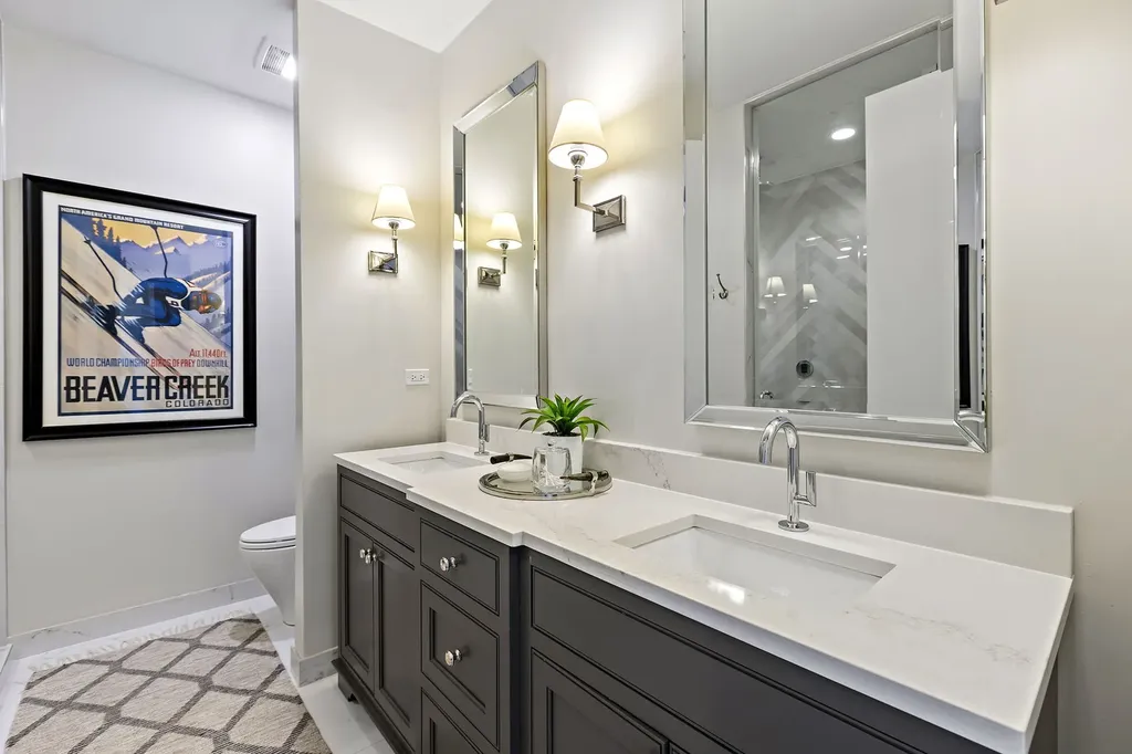 1625 North Burling Street Chicago IL 60614