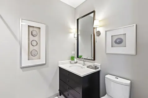 1625 North Burling Street Chicago IL 60614