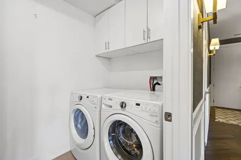 1625 North Burling Street Chicago IL 60614