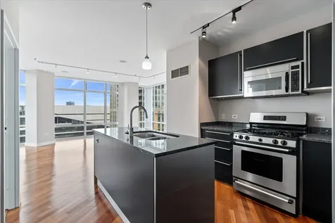 510 West Erie Street Chicago IL 60654