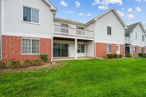 1727 West Hawkes Street Arlington Heights IL 60004