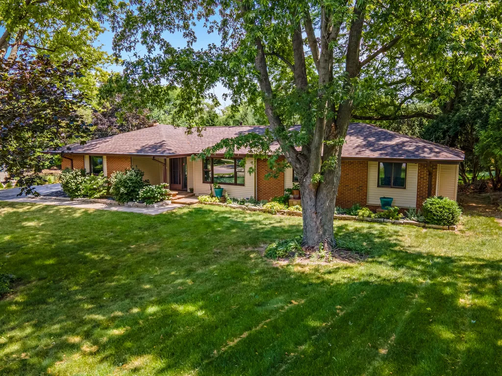 847 Hemlock Drive Sleepy Hollow IL 60118