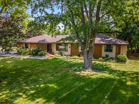 847 Hemlock Drive Sleepy Hollow IL 60118