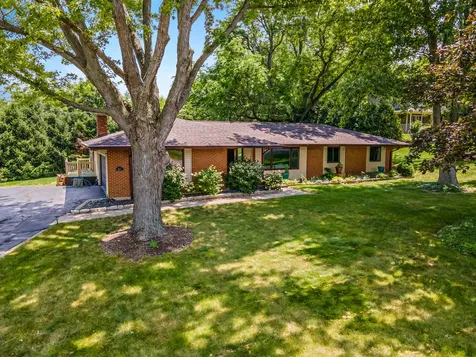 847 Hemlock Drive Sleepy Hollow IL 60118