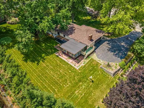847 Hemlock Drive Sleepy Hollow IL 60118