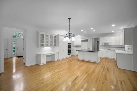 36W244 Fieldcrest Drive St. Charles IL 60175