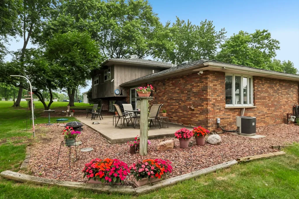 221 South Anderson Road New Lenox IL 60451