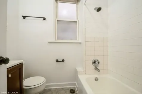 4609 North Ashland Avenue Chicago IL 60640