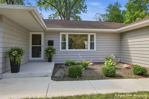634 Deerpath Road Dundee IL 60118