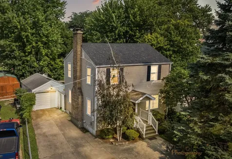 1222 South Somonauk Street Sycamore IL 60178