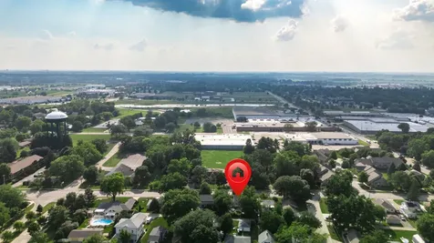 1222 South Somonauk Street Sycamore IL 60178
