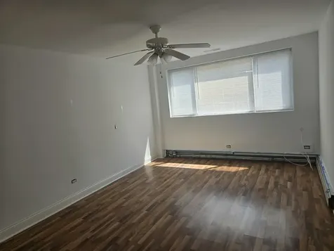 4976 North Milwaukee Avenue Chicago IL 60630