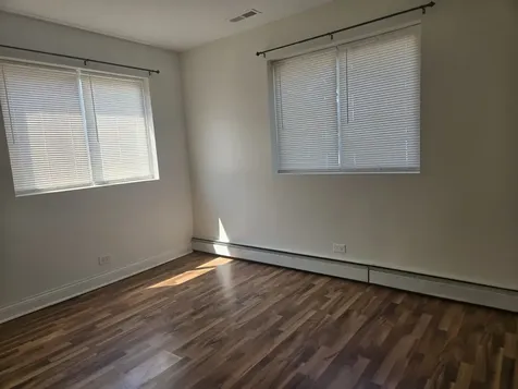 4976 North Milwaukee Avenue Chicago IL 60630