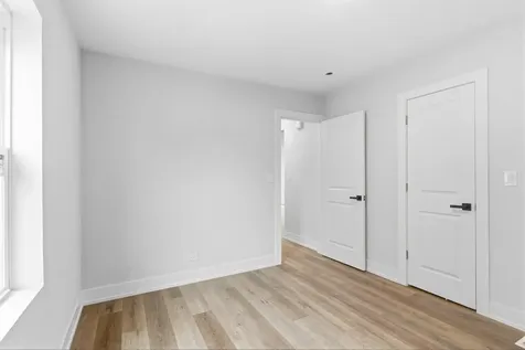 8820 South Ridgeland Avenue Chicago IL 60617