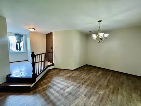 1737 Harrow Court Wheaton IL 60189