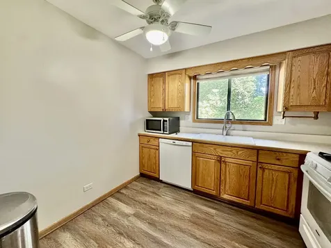 1737 Harrow Court Wheaton IL 60189