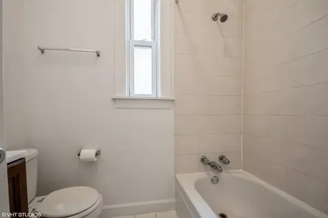 4609 North Ashland Avenue Chicago IL 60640