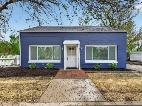 330 Harwood Street Joliet IL 60432