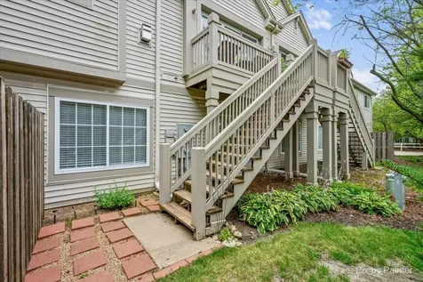 2115 Vanderbilt Drive Geneva IL 60134