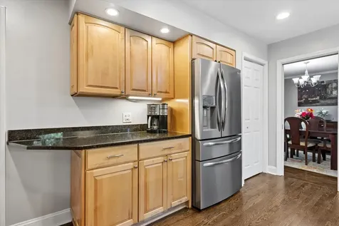 404 South See Gwun Avenue Mount Prospect IL 60056