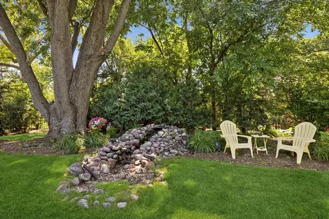 404 South See Gwun Avenue Mount Prospect IL 60056