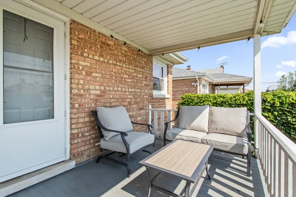4835 North Nordica Avenue Chicago IL 60656
