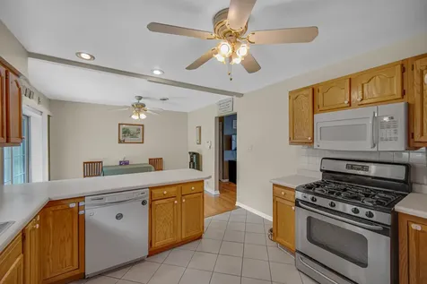 7529 West 103rd Street Palos Hills IL 60465
