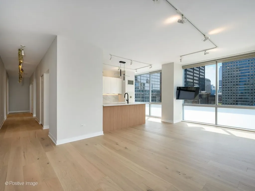 8 East Randolph Street Chicago IL 60601