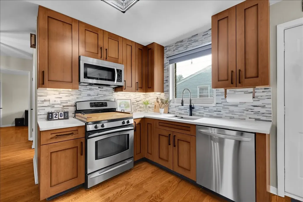 707 South Gables Boulevard Wheaton IL 60189
