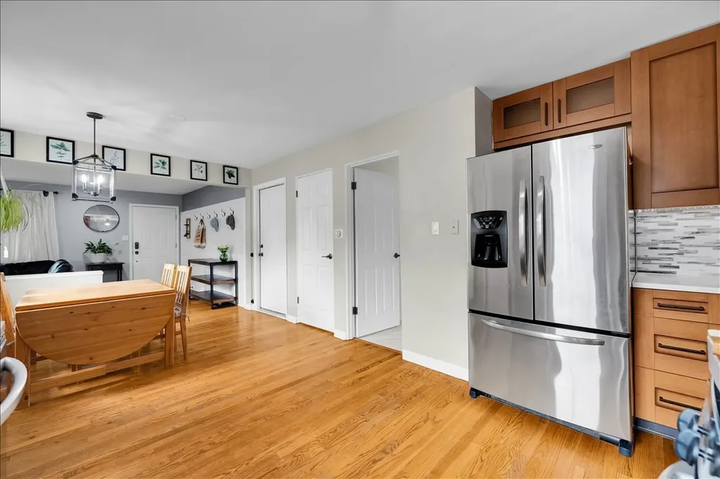 707 South Gables Boulevard Wheaton IL 60189