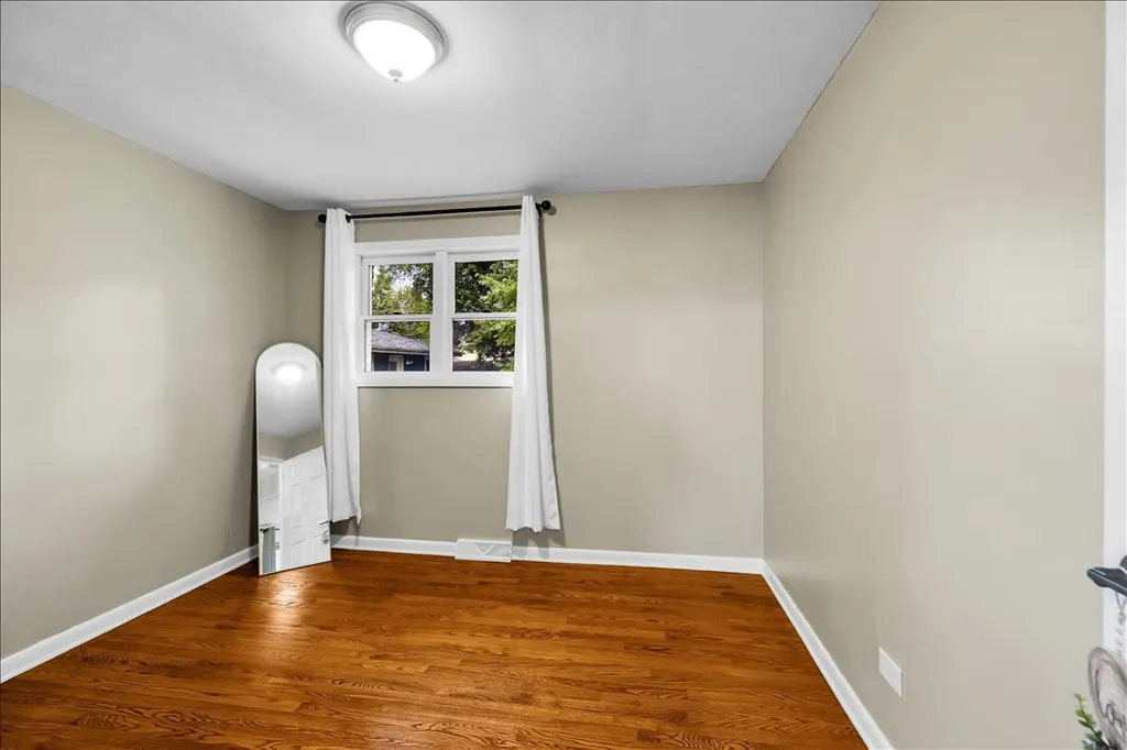 707 South Gables Boulevard Wheaton IL 60189