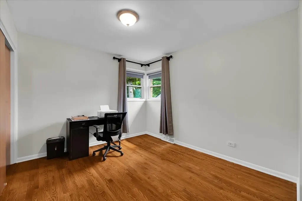 707 South Gables Boulevard Wheaton IL 60189