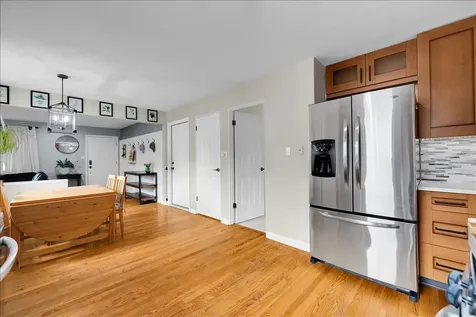 707 South Gables Boulevard Wheaton IL 60189