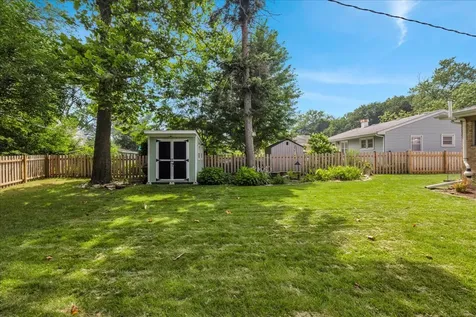 707 South Gables Boulevard Wheaton IL 60189