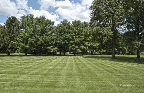 37W390 Linda Lane Elgin IL 60124