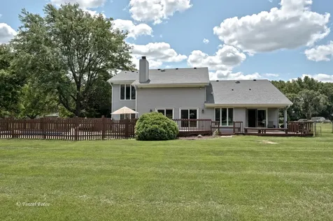 37W390 Linda Lane Elgin IL 60124