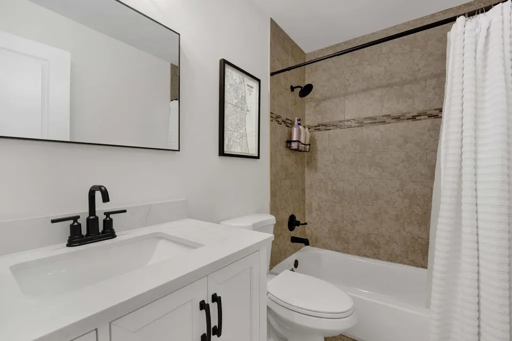 528 Kipling Court Wheaton IL 60187