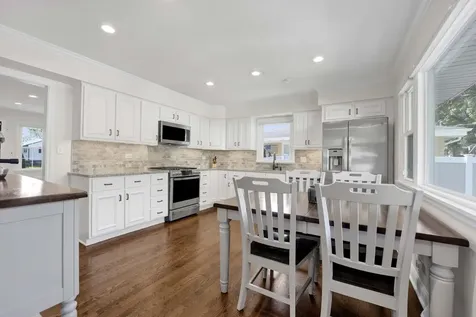 528 Kipling Court Wheaton IL 60187