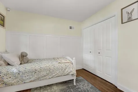 528 Kipling Court Wheaton IL 60187