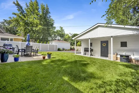 528 Kipling Court Wheaton IL 60187